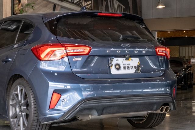 ST-Line Lommel｜內外乾淨氣氛優｜Lv2｜抬頭顯示｜B&O音響｜導航｜駕駛電動座椅  第13張相片