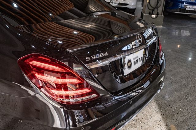 W222 S350D運動版｜低里程｜23P｜智慧型LED頭燈｜空力套件  第15張相片