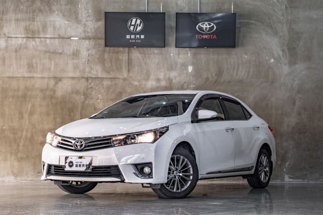 Altis 經典版｜倒車雷達｜定速巡航｜電動收折後視鏡  第1張相片