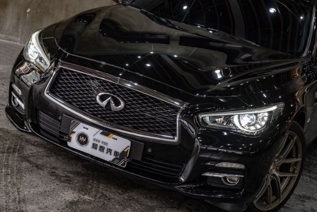 Q50 旗艦版｜Bose音響｜Carplay｜ACC/AEB/車道偏離｜天窗｜19吋輕量化輪圈  第13張相片