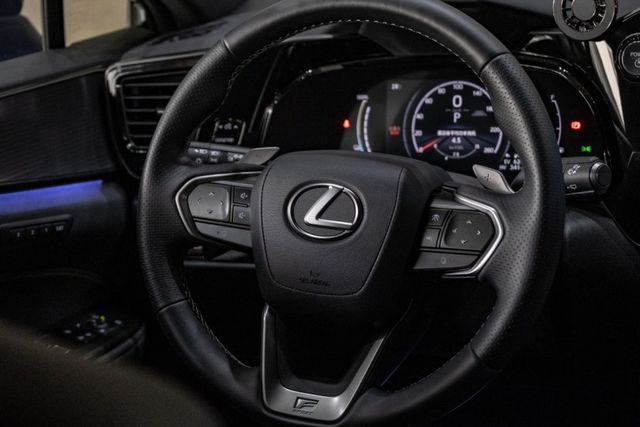 NX450H+  F-Sport｜只跑6千公里｜全車犀牛皮｜原廠橘色卡鉗｜升級碟煞盤｜保固2028.11  第4張相片