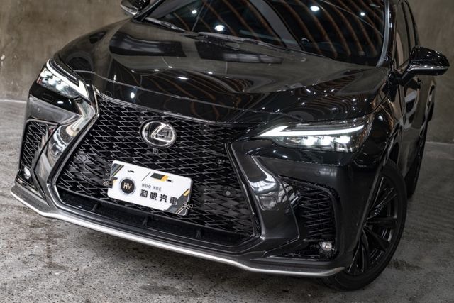NX450H+  F-Sport｜只跑6千公里｜全車犀牛皮｜原廠橘色卡鉗｜升級碟煞盤｜保固2028.11  第13張相片