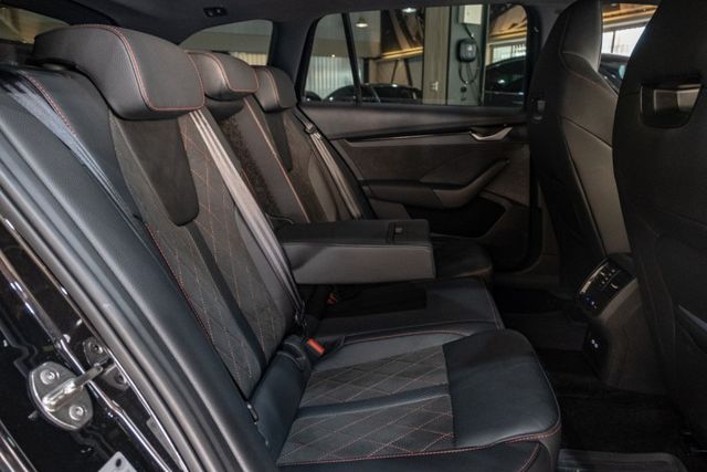 Octavia Combi RS｜升級避震器/輪圈(原廠件都在)｜保固至2031.9  第6張相片