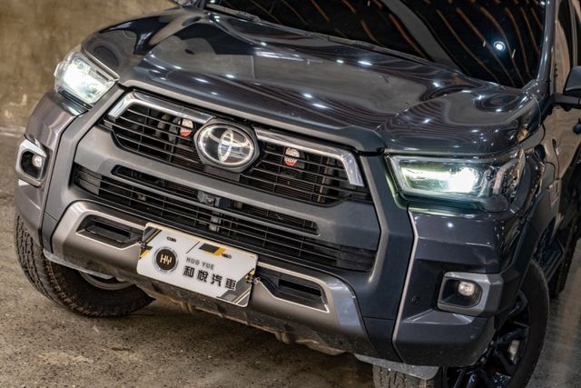 Hilux 貨卡｜四輪傳動｜後貨箱拉簾｜ACC/AEB｜環景｜電熱通風椅｜抬頭顯示  第12張相片
