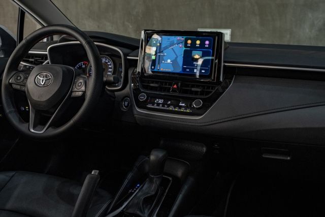 Altis 汽油豪華版｜環景影像｜ACC/AEB｜Carplay  第7張相片