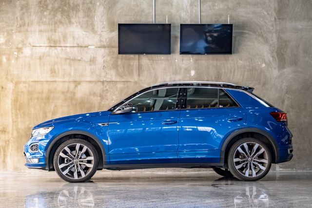 T-Roc 330TSI R-Line｜四輪傳動｜全景天窗｜電熱椅｜電尾門  第11張相片