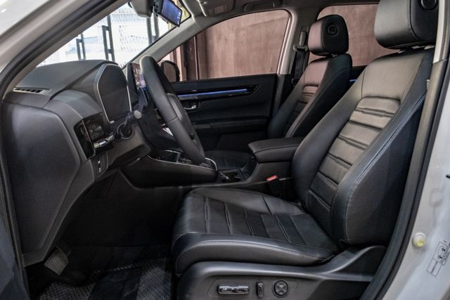 CRV Prestige｜保固至2027.11｜全景天窗｜環景｜Bose音響｜感應式電尾門｜雙前電動椅  第5張相片