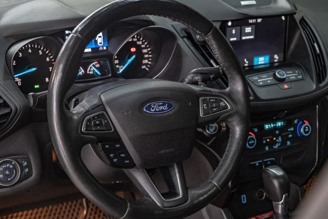 Kuga 1.5時尚經典版｜全景天窗｜腳踢感應式尾門｜車道變換輔助  第3張相片