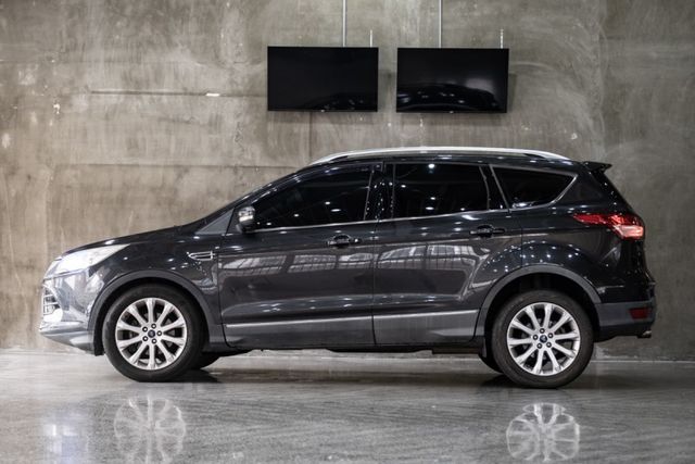 Kuga 1.5時尚經典版｜全景天窗｜安卓機｜腳踢感應式尾門  第10張相片