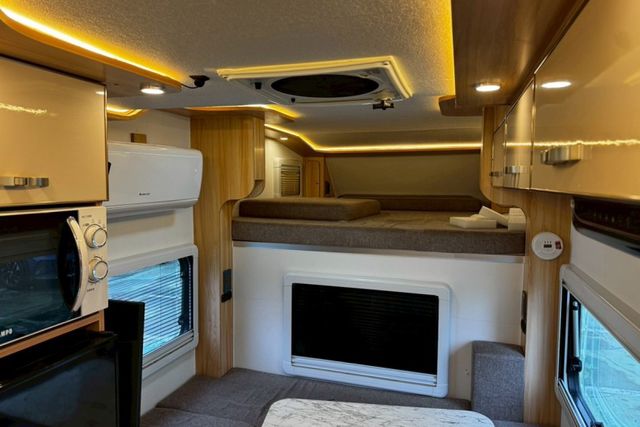 小霸王雙廂Ｘ露營車不拆賣｜露營箱百萬改裝｜水電獨立｜只跑六千多  第10張相片