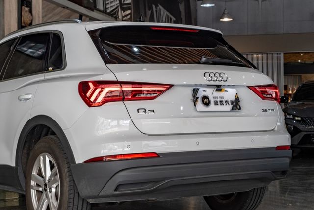 Q3 35 TFSI｜48V油電｜ACC/AEB/盲點｜MMI數位化車艙｜原廠保固2028.12  第12張相片