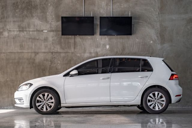 Golf 230TSI Comfortline｜Carplay|倒車影像｜Garmin導航機  第9張相片