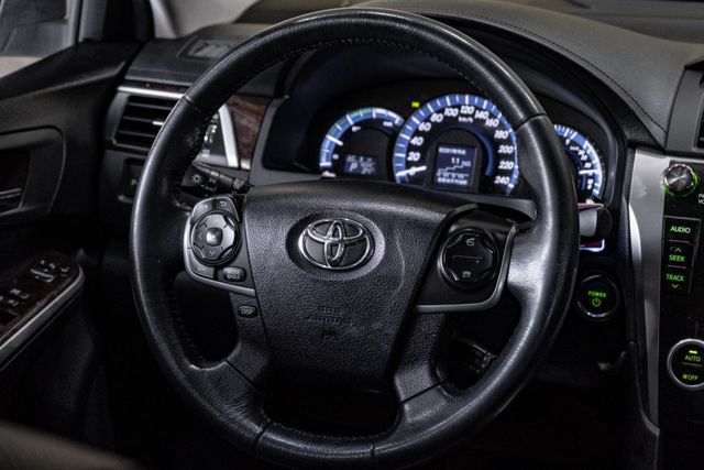 Camry 2.5油電Ｖ版｜大電池2023更換｜天窗｜抬頭顯示  第3張相片