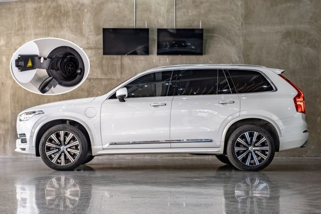 XC90 T8 充電式油電7人座｜Ｂ＆Ｗ音響｜油耗47km/ltr｜全景天窗  第12張相片