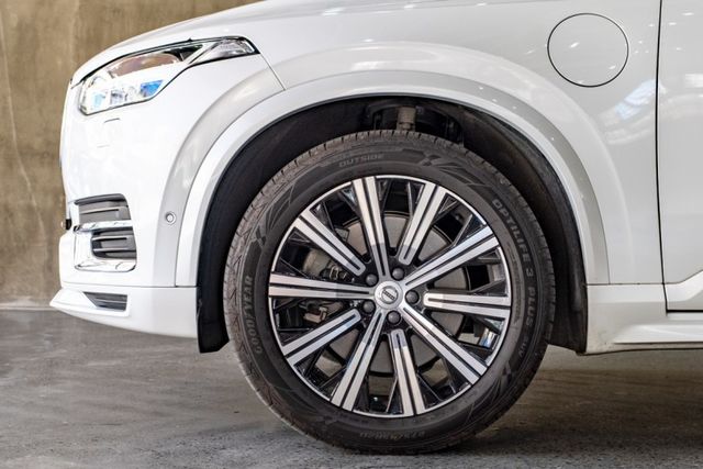 XC90 T8 充電式油電7人座｜Ｂ＆Ｗ音響｜油耗47km/ltr｜全景天窗  第13張相片