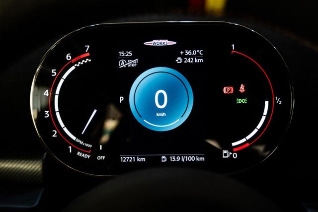 Clubman JCW ALL4｜306hp｜全車貼膜｜對四Brembo卡鉗｜前雙座電動椅｜感應式對開尾門  第3張相片
