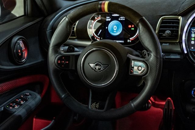 Clubman JCW ALL4｜306hp｜全車貼膜｜對四Brembo卡鉗｜前雙座電動椅｜感應式對開尾門  第4張相片