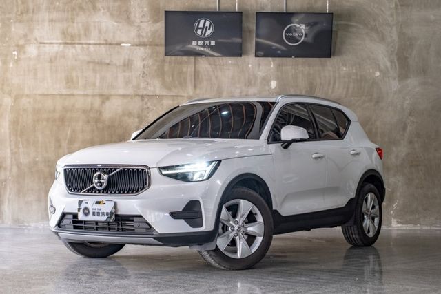 XC40 T2｜只跑1.6萬公里｜手機無線充電｜雙前電動座椅｜環景  第1張相片