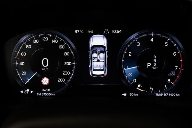 XC40 T2｜只跑1.6萬公里｜手機無線充電｜雙前電動座椅｜環景  第3張相片