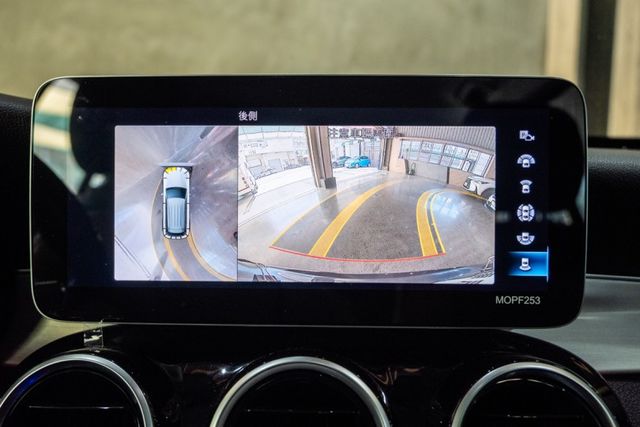 GLC200｜妥善率極高德系休旅｜ACC/AED/車側盲點｜360環景｜Carplay  第7張相片