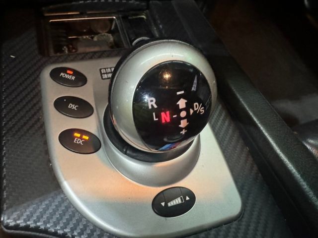 M5 SEDAN E60  第9張相片
