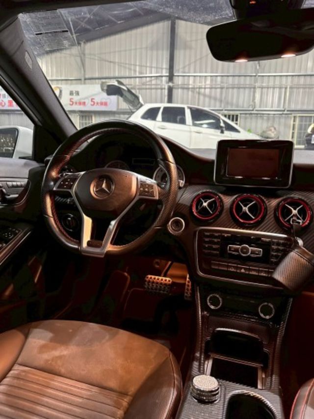 A-CLASS W176  第9張相片