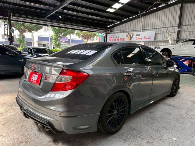 CIVIC  第5張相片
