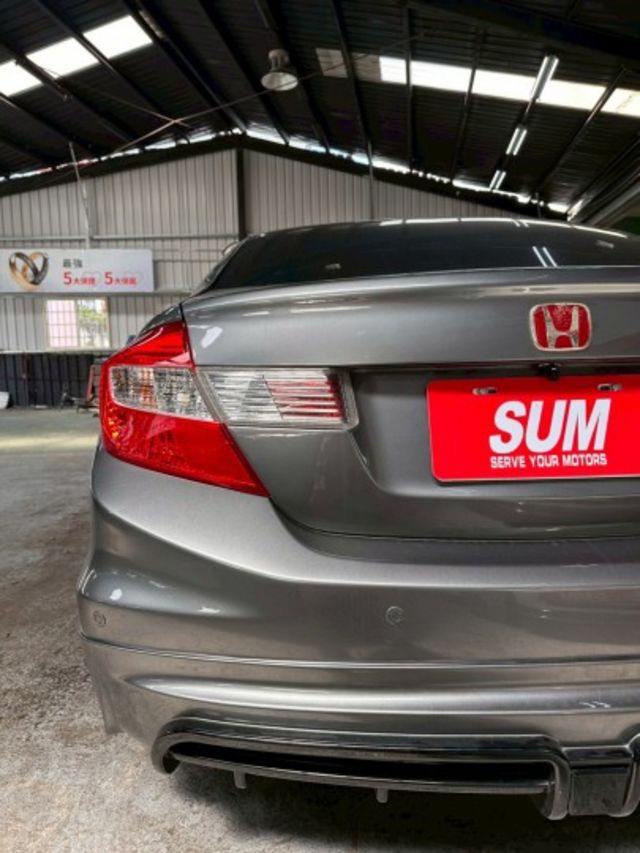 CIVIC  第8張相片