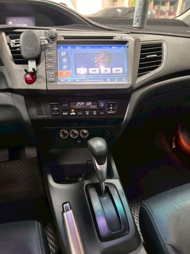 CIVIC  第12張相片