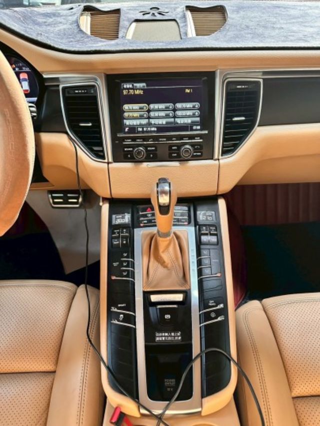 MACAN  第8張相片