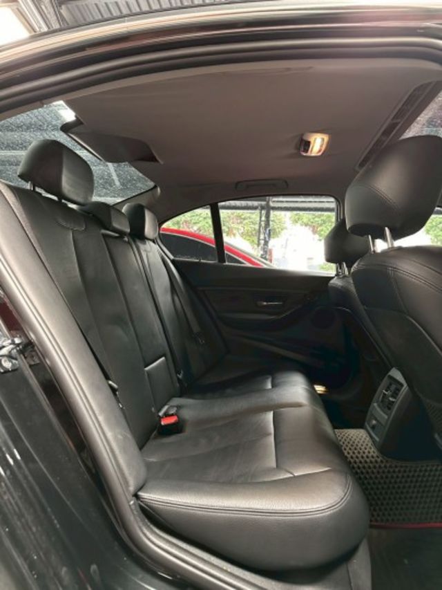 3 SERIES SEDAN F30  第10張相片