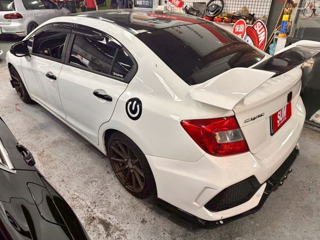 CIVIC  第5張相片