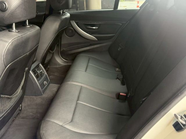 3 SERIES SEDAN F30  第12張相片