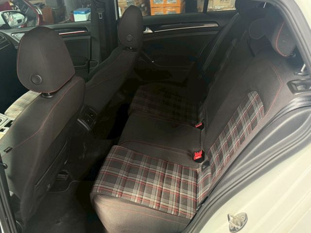 GOLF VII  第8張相片