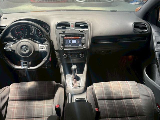 GOLF VI  第7張相片