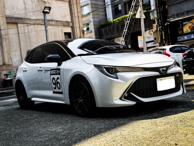 TOYOTA豐田 COROLLA SPORT  第2張相片