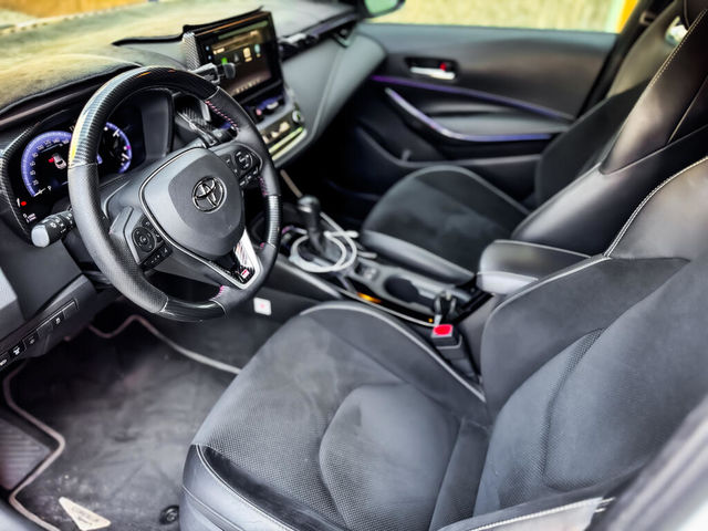 TOYOTA豐田 COROLLA SPORT  第6張相片