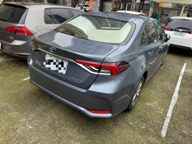 TOYOTA豐田 COROLLA ALTIS HYBRID  第4張相片