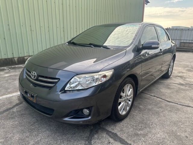 TOYOTA豐田 ALTIS  第1張相片