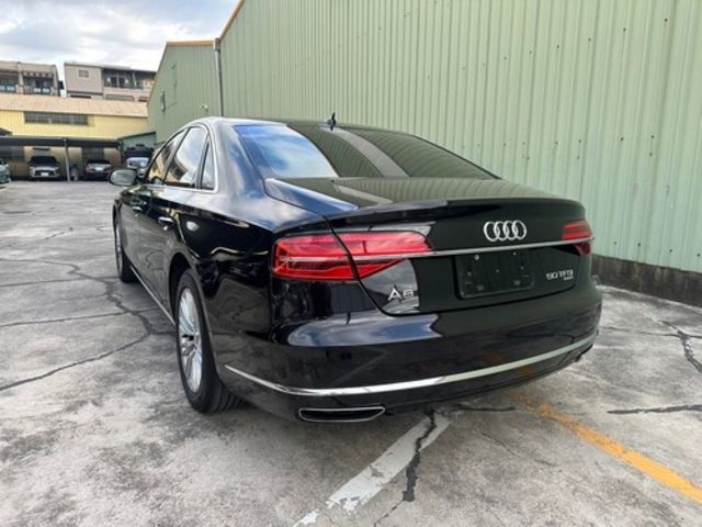 AUDI奧迪 A8  第2張相片