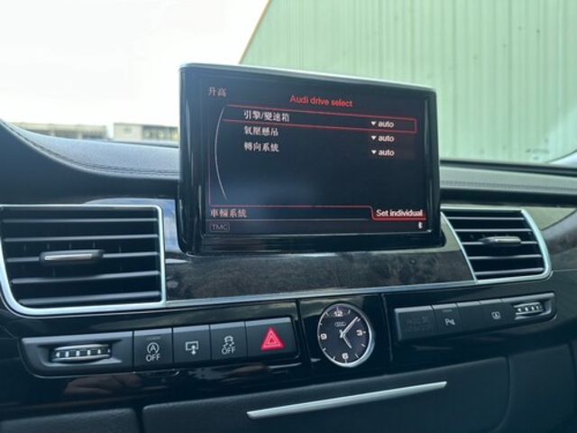 AUDI奧迪 A8  第11張相片