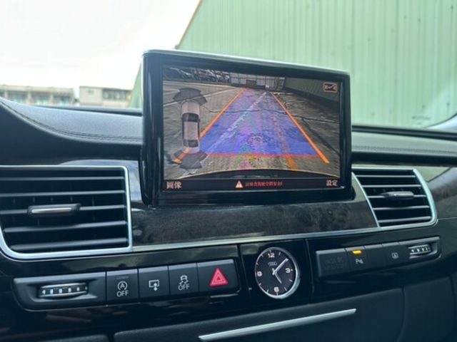AUDI奧迪 A8  第12張相片