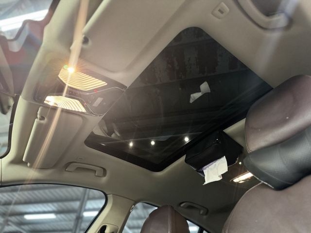 7 SERIES SEDAN  第8張相片