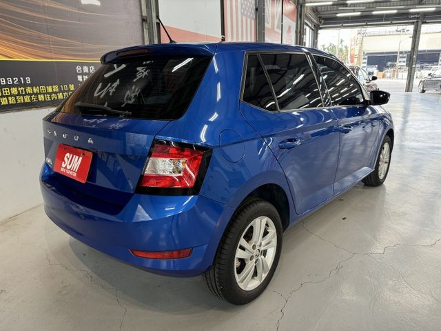 FABIA  第3張相片