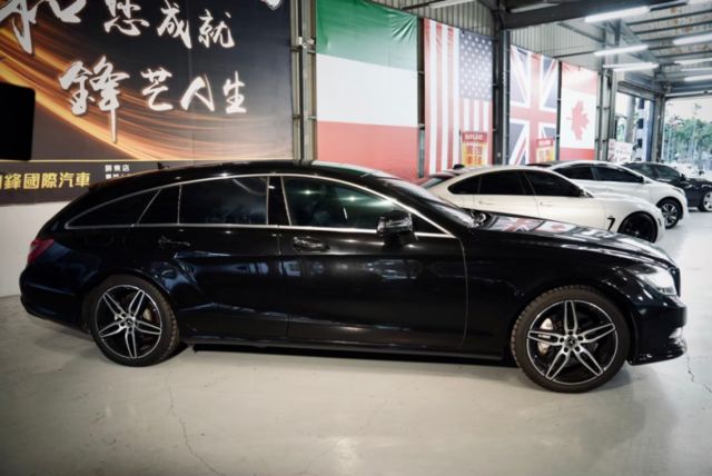 CLS-CLASS SHOOTING BRAKE X218  第2張相片