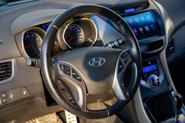 一手車 原鈑件 旗艦版 ikey 天窗 安卓機 apple carplay  第13張相片