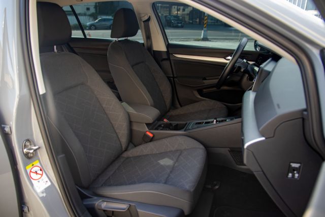 【智能特仕版】一手原鈑件 自動停車 車道偏離警示 車道維持輔助  第9張相片