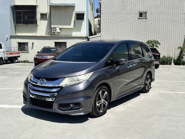 APEX 7人座 原鈑件 整備中賞車請電話預約  第1張相片