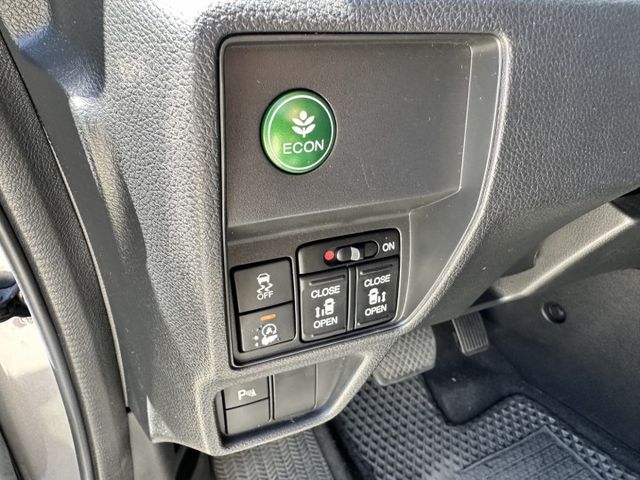 APEX 7人座 原鈑件 整備中賞車請電話預約  第5張相片