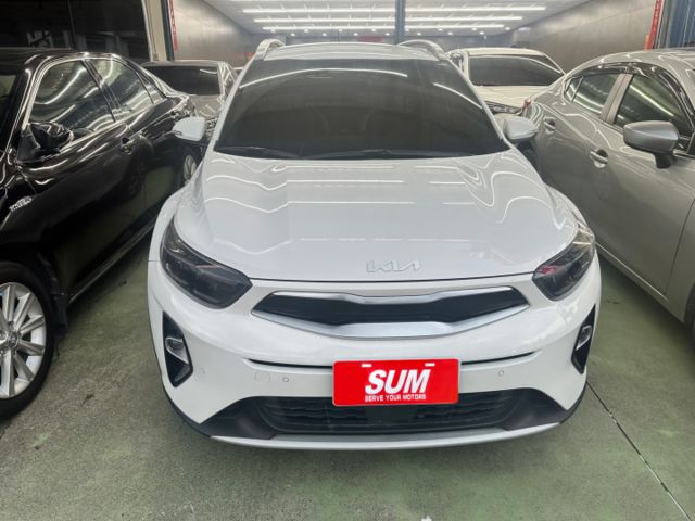 【1.0T智慧油電驚豔版】原鈑件 方向盤加熱 恆溫 中控螢幕 雙前座加熱椅 ACC 定速  第2張相片